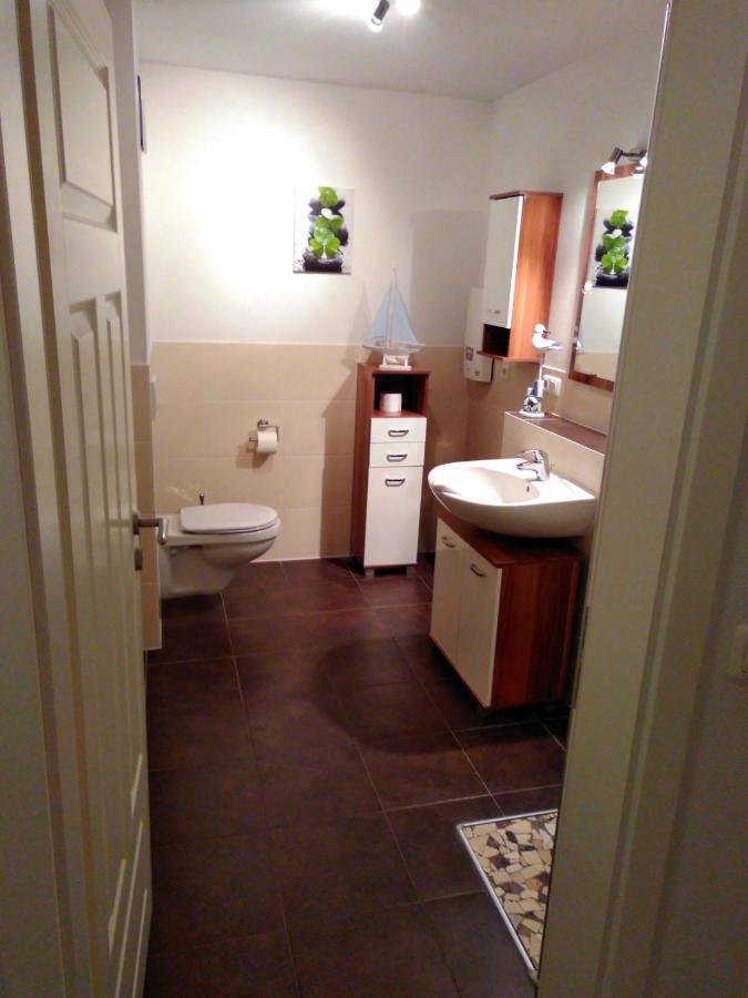 Quartier4U - 4 Sterne - Inklusive Eigene Bikebox Mit Strom - Waeschepaket - Power Wlan - Parkplatz # Bestpreisgarantie # Zingst Exterior photo